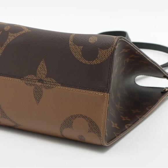 Louis Vuitton Monogram Giant Reverse On The Go MM - Tan & Brown M45321 - Picture 3 of 12